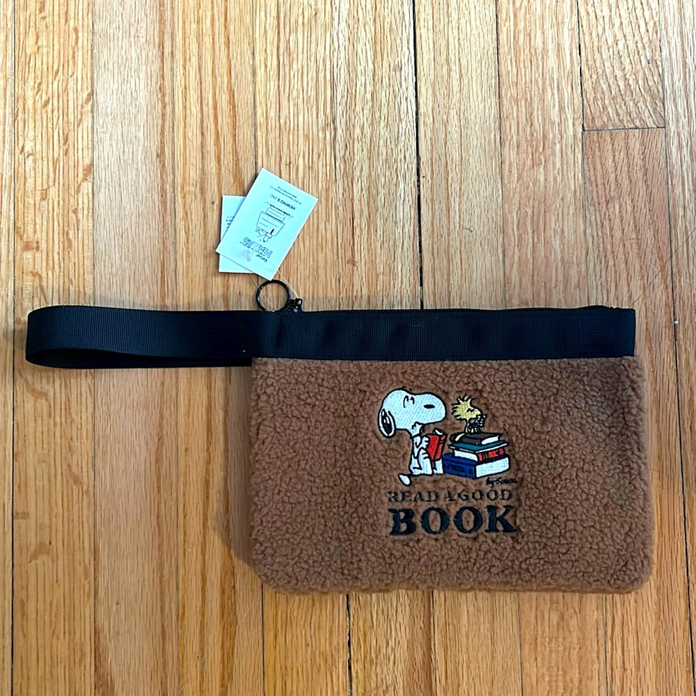Snoopy clutch